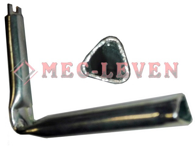 LLAVE EMERGENCIA  ACODADA TUBO TRIANGULO PIVOTES
